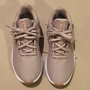 Nike Air Max Bella TR 4 CW3398-600 Running Training Shoes